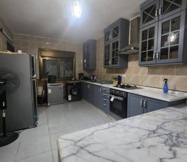 Irbid Apartamento | اللجين 6m