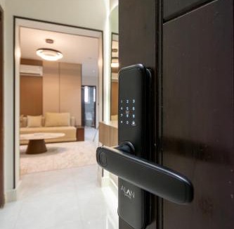Al-Hamra'a Apartamento | المنار ديزاين 13