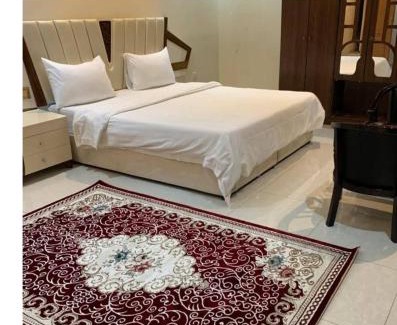 Al Kura Apartamento | دار لافينا للوحدات المخدومه