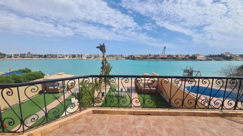 Dhahban Villa | درة العروس كورال بيتش فيلا
