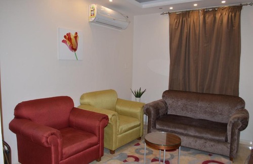 Al Ulaya Apartamento | روز الجوهرة للشقق المخدومة