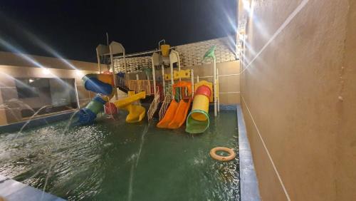 Al Kadarah Chalet De Esquí | شاليهات العاب مائية للأطفال بالدرب