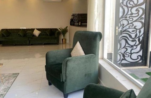 Al Kura Chalet De Esquí | شاليهات ماجيستي