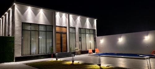 Al Khobar Chalet De Esquí | شاليه إليف الفندقي