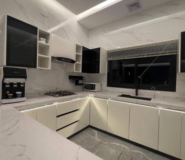 Buraydah Chalet De Esquí | شاليه الرتاج الفندقي
