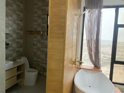 Mirbat Chalet De Esquí | شاليه المرسى VIP