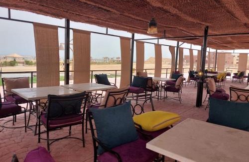 Ataqah Chalet De Esquí | شاليه ثلاث غرف مكيف ومجهز بالكامل