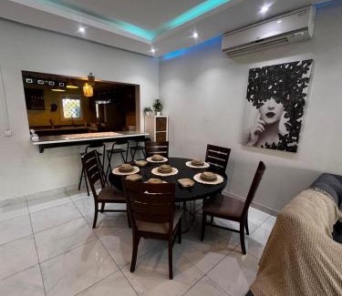 Durrat Al-Arous Chalet De Esquí | شاليه لاقينا-هوم للعوائل