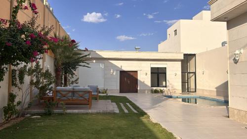 Al Qassim Chalet De Esquí | شاليه نيفا الفندقي
