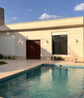 Al Qassim Chalet De Esquí | شاليه نيفا الفندقي