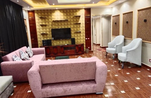 Cairo Apartamento | شقة ابراج اللؤلؤة علي كورنيش النيل مباشر- جميع الغرف مطله علي النيل