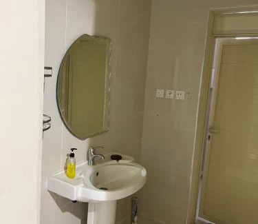 'Asir Apartamento | ‏شقة رقم 2 مكون من غرفة نوم ومجلس ودوره مياه دور أرضي