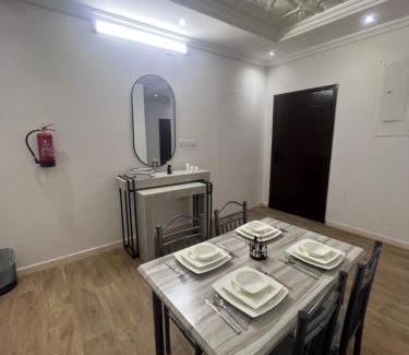 Al Kura Apartamento | شقة غرفة نوم ومجلس ومطبخ وحمام