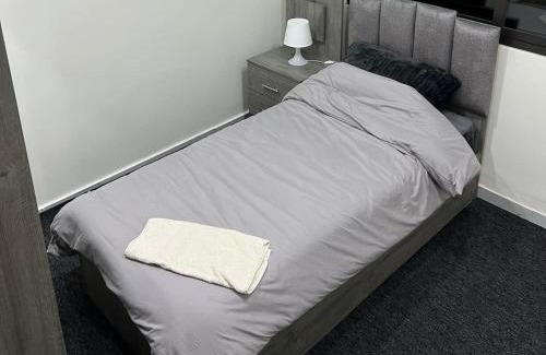 Suwailih Apartamento | شقة كبيرة جديدة وعصرية
