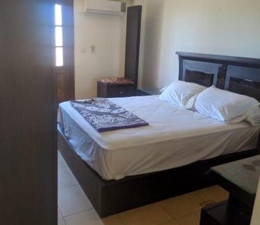 Bab Sharqi Apartamento | شقة مفروشة ثلاث غرف لك وحدك قريبة من البحر