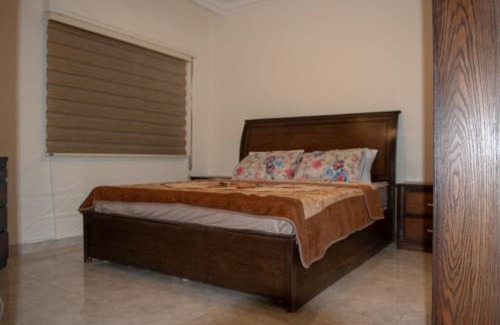 Amman Apartamento | شقة مفروشة فرش فاخر ٣ غرف نوم في طبربور عمان
