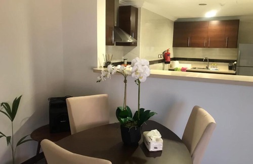 Doha Apartamento | شقة واسعة وإطلالة رائعة على البحر في اللؤلؤة