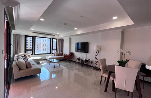 Doha Apartamento | شقة واسعة وإطلالة رائعة على البحر في اللؤلؤة