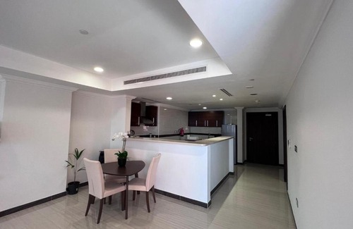 Doha Apartamento | شقة واسعة وإطلالة رائعة على البحر في اللؤلؤة
