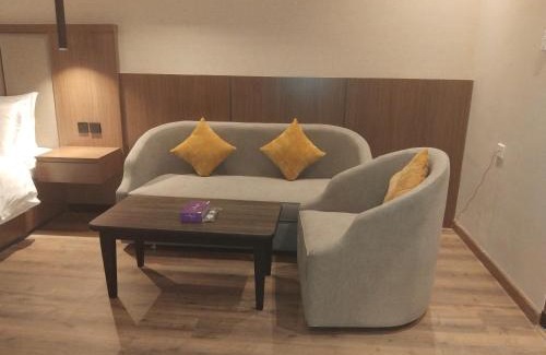 Ar Rawabi Apartamento | شقق ثري ستار للشقق المخدومة