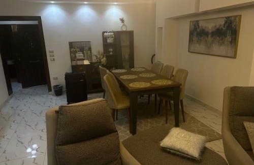 Cairo Apartamento | شقه ثلاث غرف وصاله بكورنيش النيل بجوار فندق فورمنت