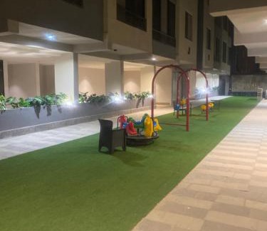 Dhahran Apartamento | شقه فندقيه غرفتين نوم فخامه جديد