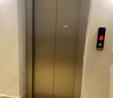 Dhahran Apartamento | شقه فندقيه غرفتين نوم فخامه جديد