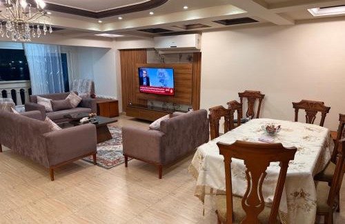 Port Said Apartamento | شقه مطله علي قناة السويس والبحر فيو رائع 102 بورسعيد