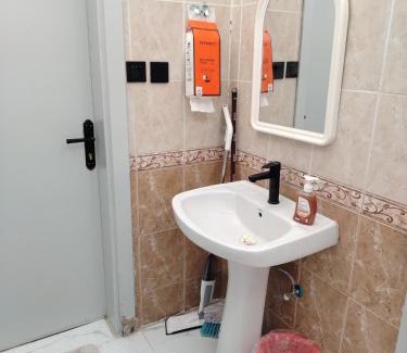 Buraydah Apartamento | غرفة ماستر مريحة