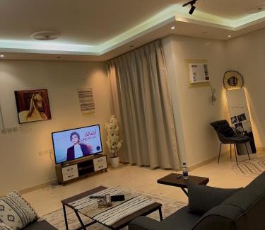 Buraydah Apartamento | غرفة وصالة بدخول ذكي