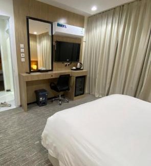 Al Kura Apartamento | غرفة وصالة فندقية
