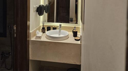 Riyadh Apartamento | غرفه فاخره 2