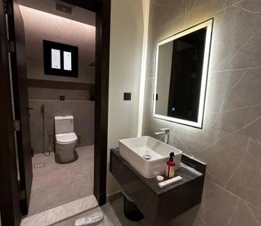 Sari Street Apartamento | غرفه وصاله فندقيه