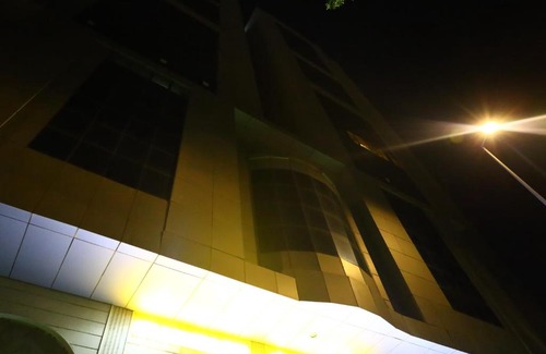 Al Aziziyah Hotel | فندق المختارون