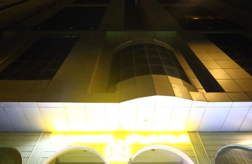 Al Aziziyah Hotel | فندق المختارون