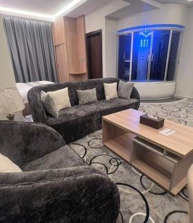 Khamis Mushait Hotel | فندق باين