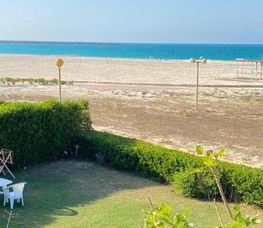 Marina El Alamein Chalet De Esquí | للإيجار 4 غرف أول صف بحر مارينا الساحل الشمالي العلمين 0ج