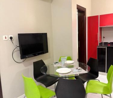 Baljurashi Apartamento | ليالي العزيزية للوحدات السكنية