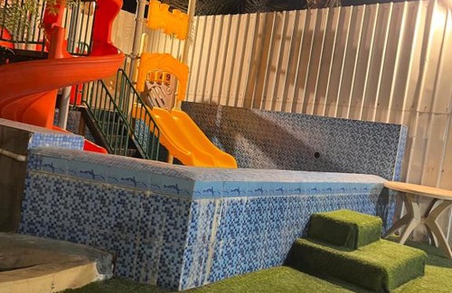 Al-Hofuf Chalet De Esquí | منتجع اللحظة الجميلة