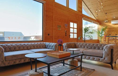 Dhahban Chalet De Esquí | منتجع سي فيو - sea view cottages