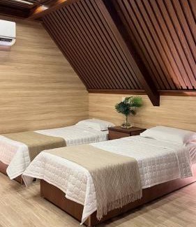 Al-Hofuf Chalet De Esquí | منتجع وأكواخ الأرازي