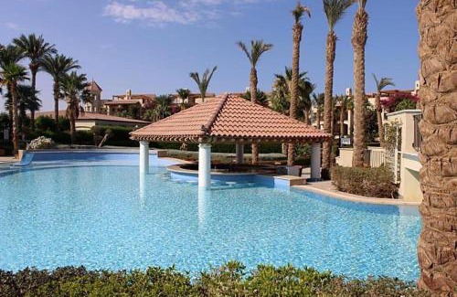 Sahl Hasheeh Apartamento | وحده فندقية باطلالة على حمام السباحة فى فيرندا سهل حشيش ريزورت