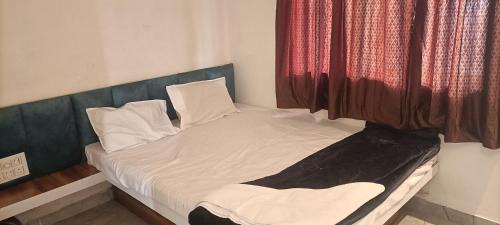 Akalkot Casa | महाराजा गेस्ट हाऊस नाशिककर
