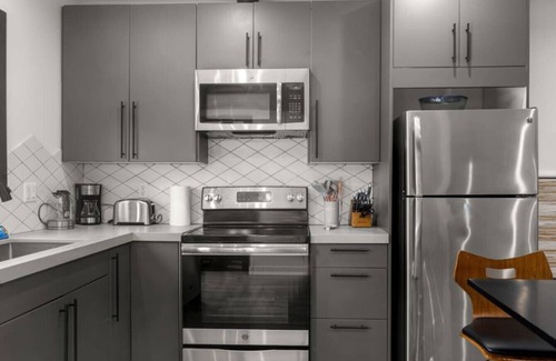 Woodland Hills Casa | ৎ୭ Clarendon Hideaway ৎ୭