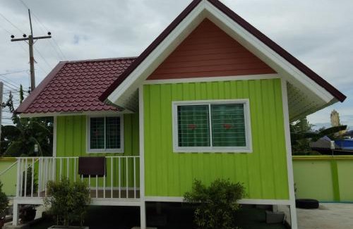 Phanat Nikhom Casa | กรีนเกสท์เฮ้าส์ พนัสนิคม
