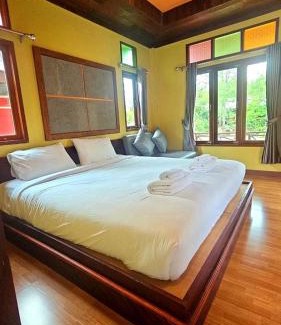 Si Racha Chalet De Esquí | คีรีนคร บางพระ รีสอร์ท