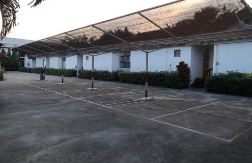 Ratchaburi Apartamento | ทริปเปิ้ล รีสอร์ท