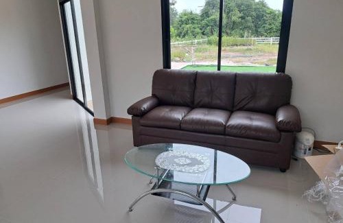 Nakhon Si Thammarat Casa | ธิชา วิลล่า Thicha Villa