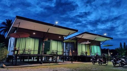 Pua Complejo | บวกบัววิวรีสอทร์