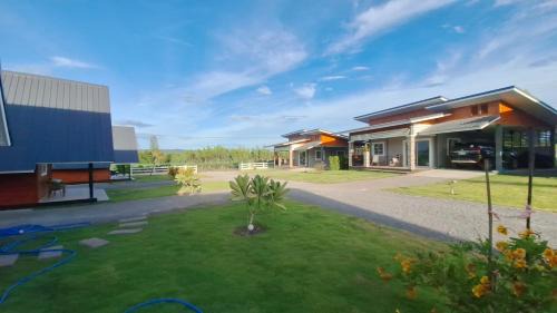 Suan Phueng Casa | บ้านน้ำผึ้งโฮมสเตย์